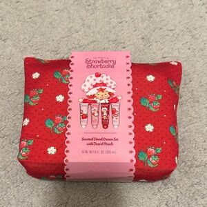 NWT Strawberry Shortcake Hand Cream Set with Travel Pouch